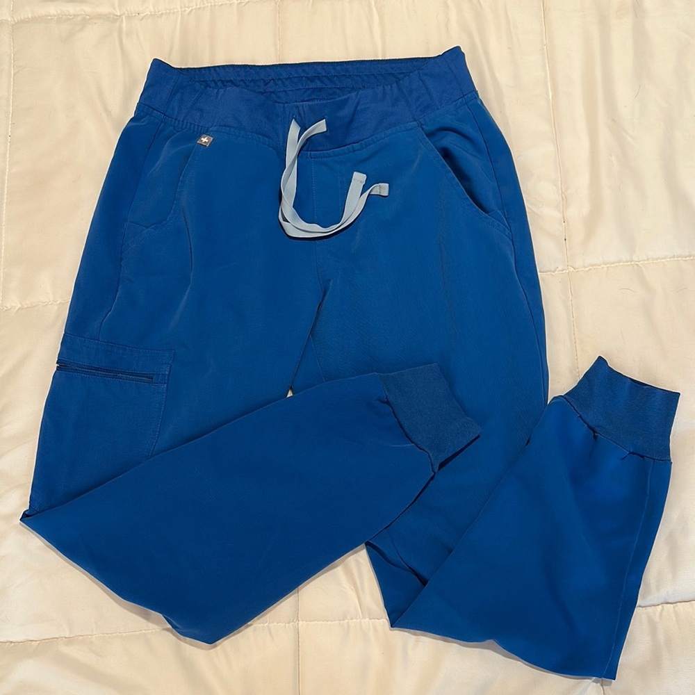 FIGS Zamora jogger scrub pants. Royal Blue. Size small